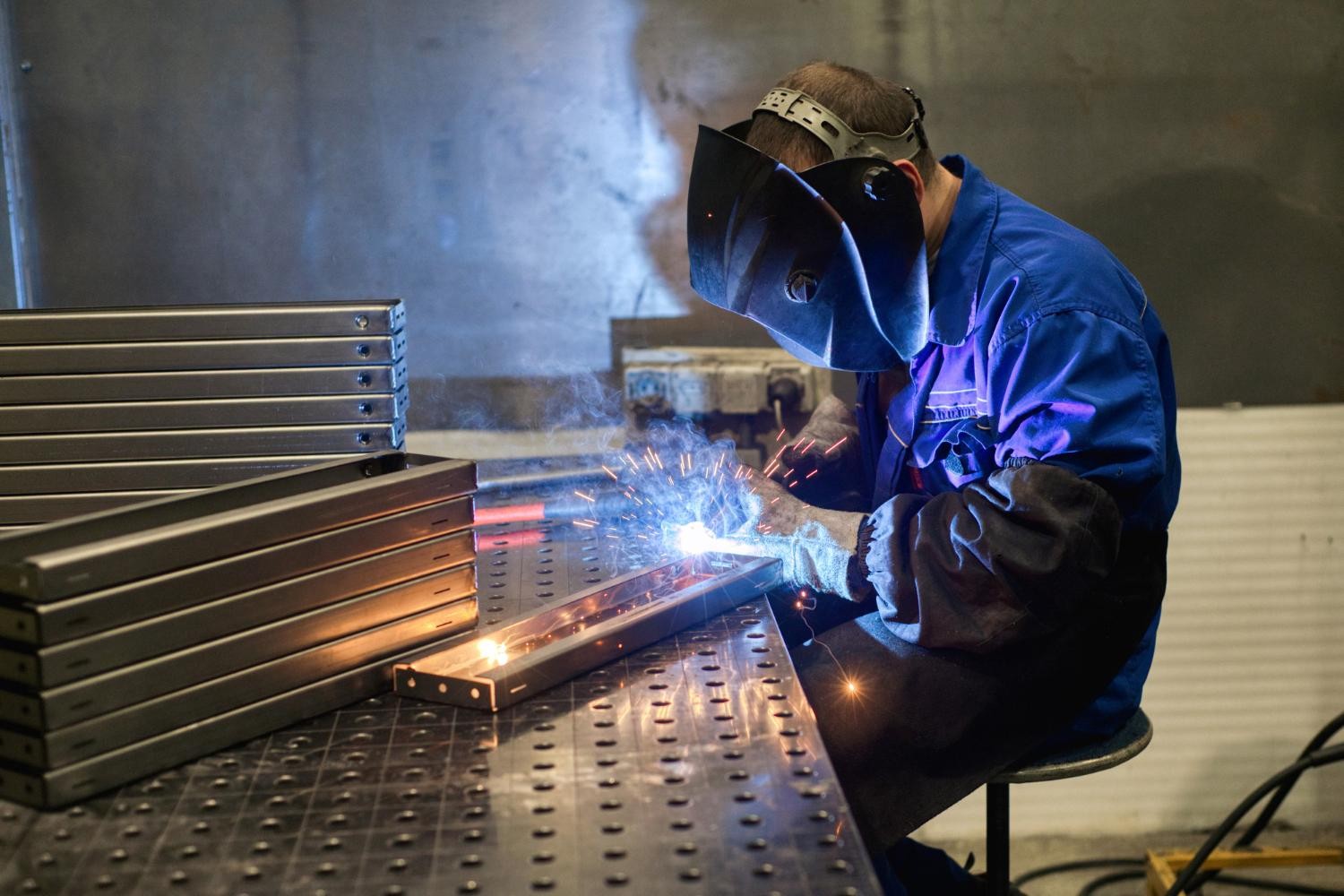 Metal Fabrication ต่างจากแปรรูปโลหะอย่างไร